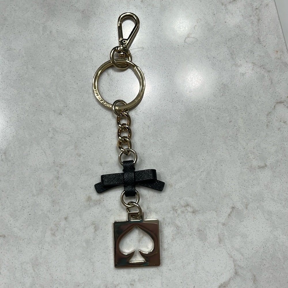 KATE SPADE • Black Spade Key FOB Keychain